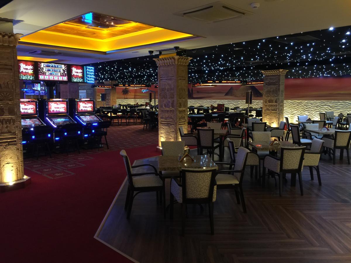 Casino&Hotel Admiral Strazny Kültér fotó